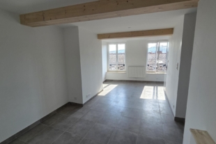 Beau studio entièrement rénové