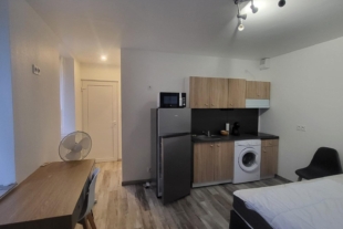 Joli studio Meublé