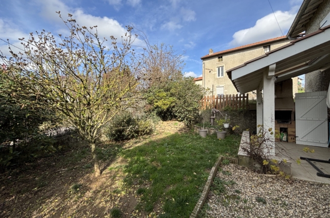 Maison de village T4 de 77m² + studio en RDJ de 24 m²