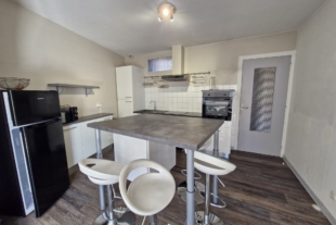 Appartement T3 meublé et loué toutes charges comprises Appartement T3 meublé et loué toutes charges comprises