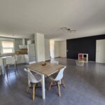 Jolie maison récente T3 de 80 m², mitoyenne d&rsquo;un côté