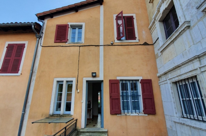 APPARTEMENT T2 EN DUPLEX AVEC EXTERIEUR ET GARAGE