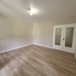 Appartement T4 de 80 m² rénové situé au 4ᵉ étage.