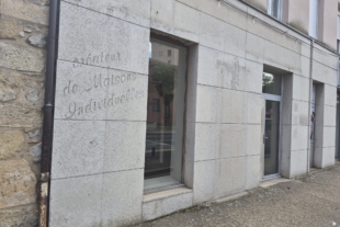 Local commercial de 31 m² vitrine sur rue