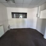 Local commercial de 31 m² vitrine sur rue