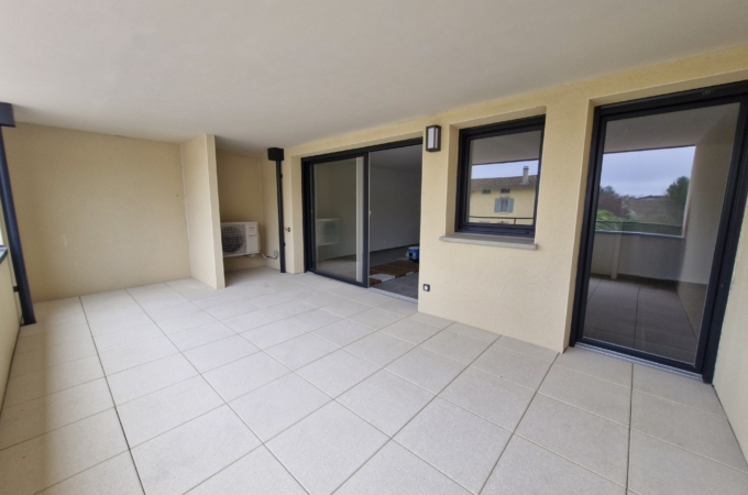 Bel appartement T2 neuf de 47 m² avec terrasse et garage Bel appartement T2 neuf de 47 m² avec terrasse et garage